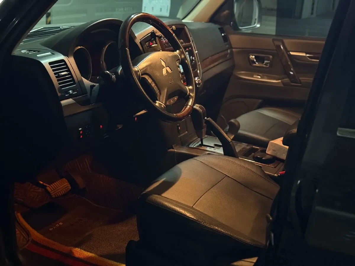 2017 Honda Jade 1.8L 141HP L4 5AT,autocango,china used car exporter,china ev exporter,chinese used car exporter,chinese used ev exporter