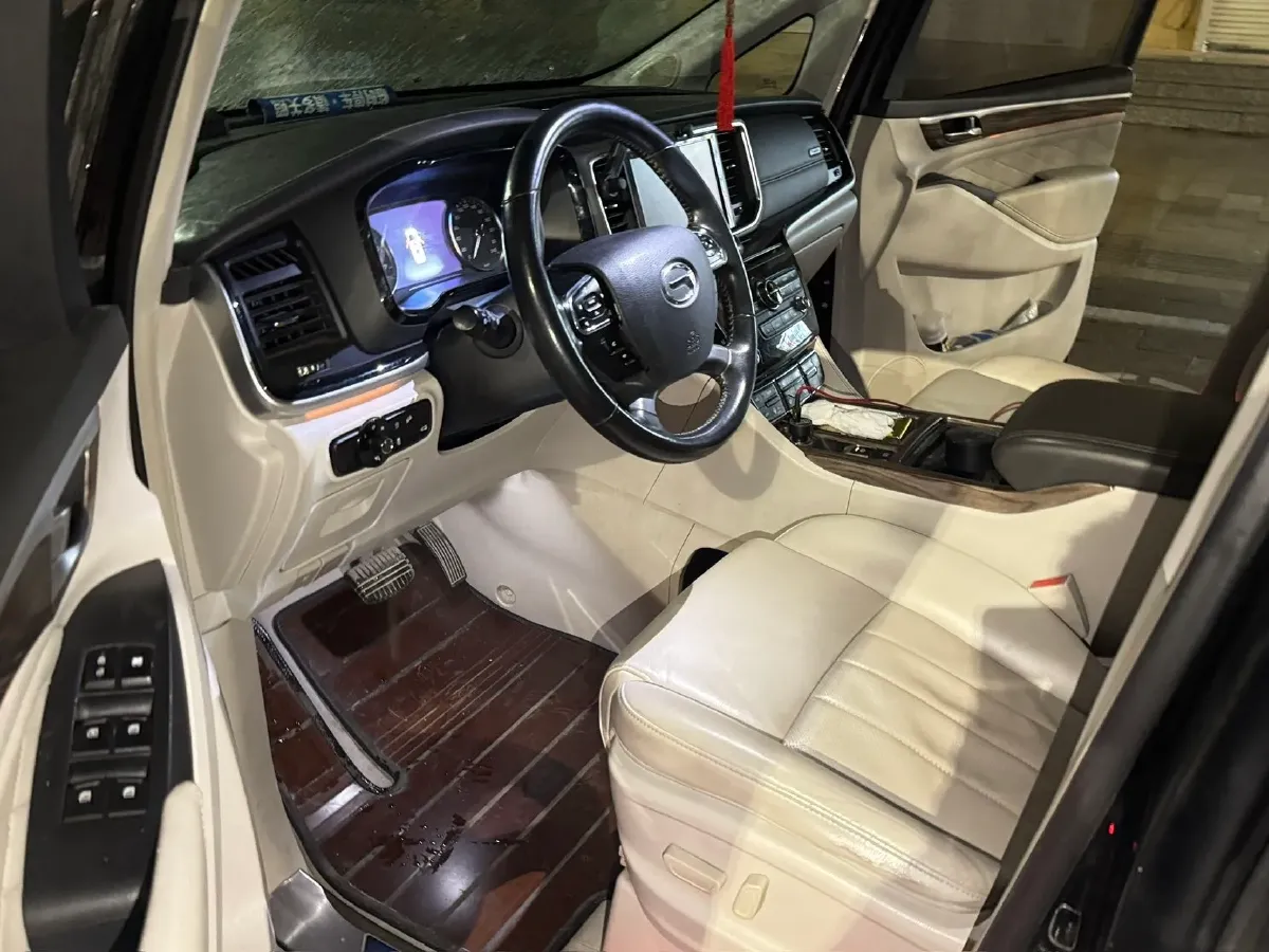 2018 GAC Trumpchi M8 2.0T 201HP L4 6AT,autocango,china used car exporter,china ev exporter,chinese used car exporter,chinese used ev exporter