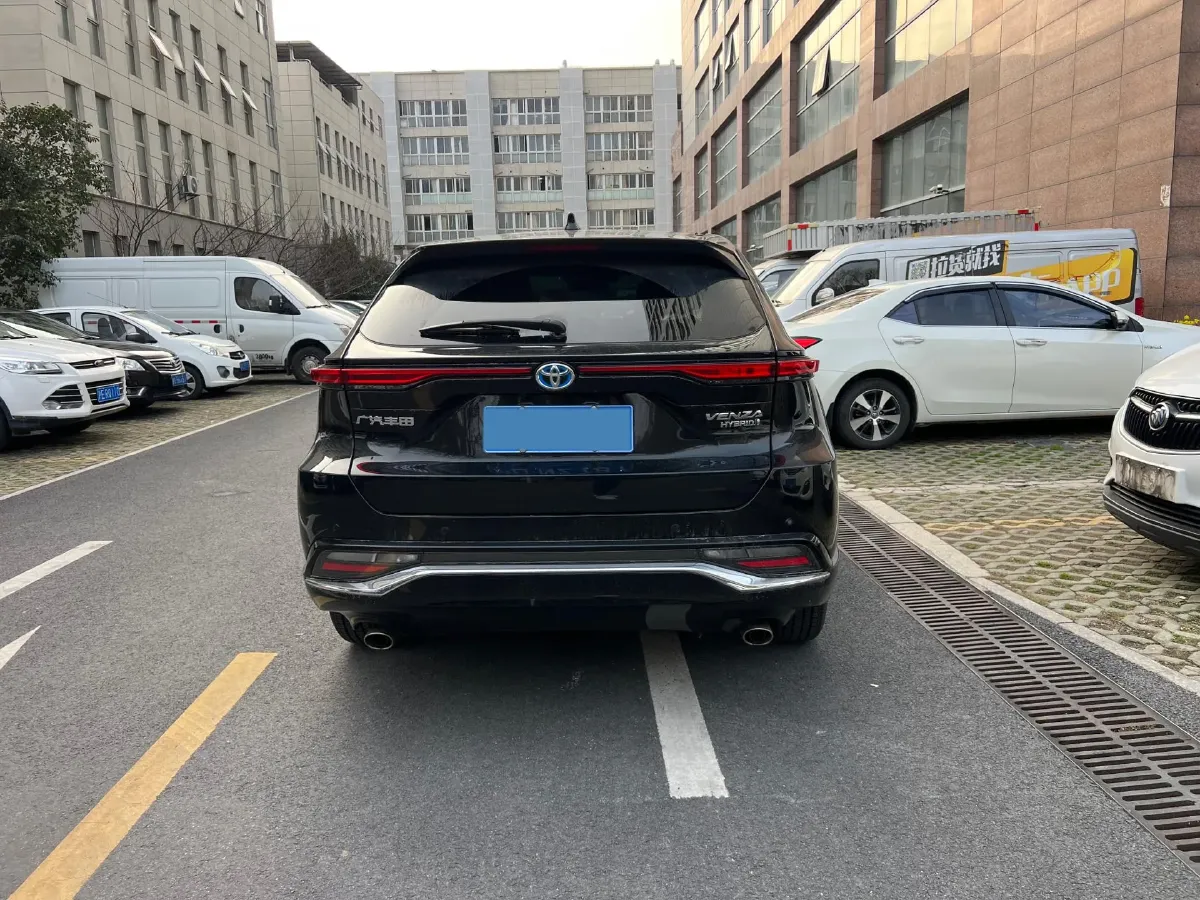 2022 Toyota Venza 2.5L 178HP L4 E-CVT Hybrid,autocango,china used car exporter,china ev exporter,chinese used car exporter,chinese used ev exporter
