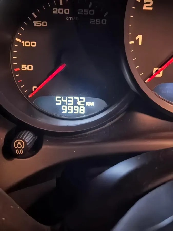 2020 Porsche Macan 2.0T 252HP L4 7DCT,autocango,china used car exporter,china ev exporter,chinese used car exporter,chinese used ev exporter