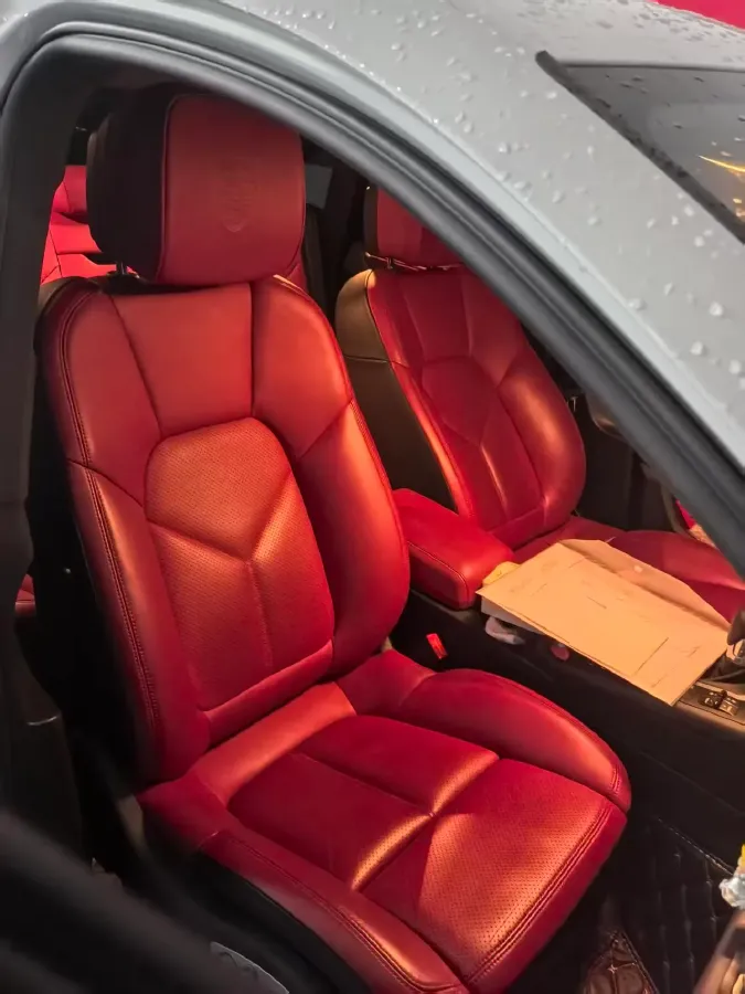 2020 Porsche Macan 2.0T 252HP L4 7DCT,autocango,china used car exporter,china ev exporter,chinese used car exporter,chinese used ev exporter