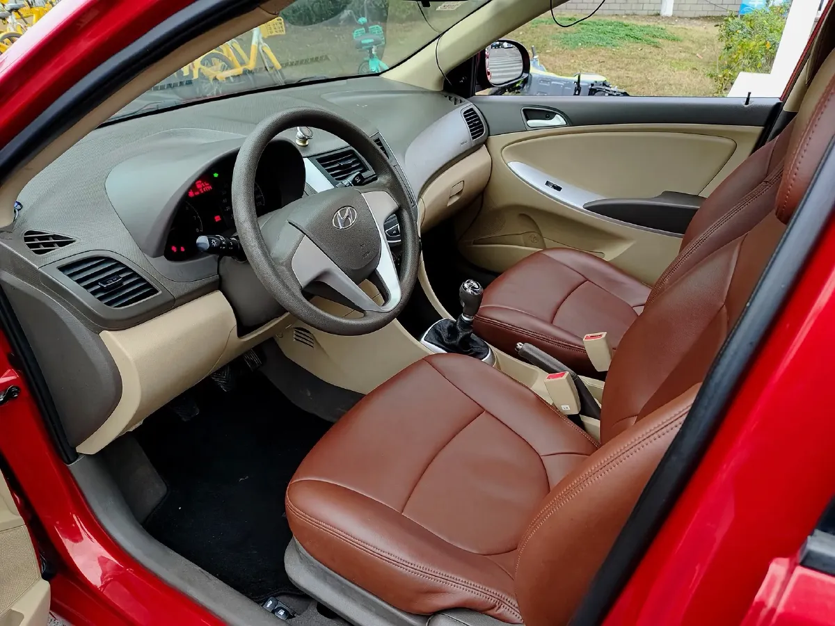 2010 Hyundai Reina 1.4L 107HP L4 5MT,autocango,china used car exporter,china ev exporter,chinese used car exporter,chinese used ev exporter