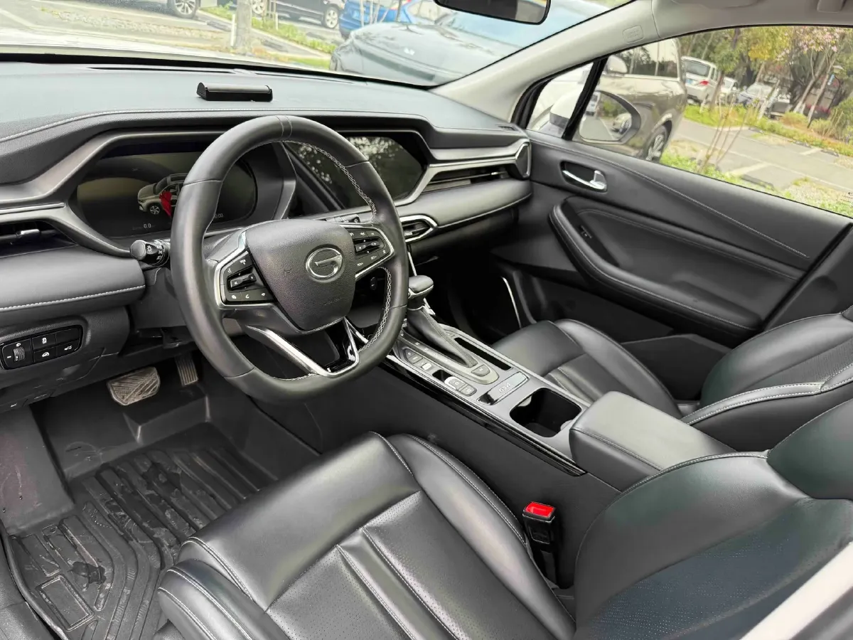 2021 GAC Trumpchi GS4 1.5T 169HP L4 6AT,autocango,china used car exporter,china ev exporter,chinese used car exporter,chinese used ev exporter