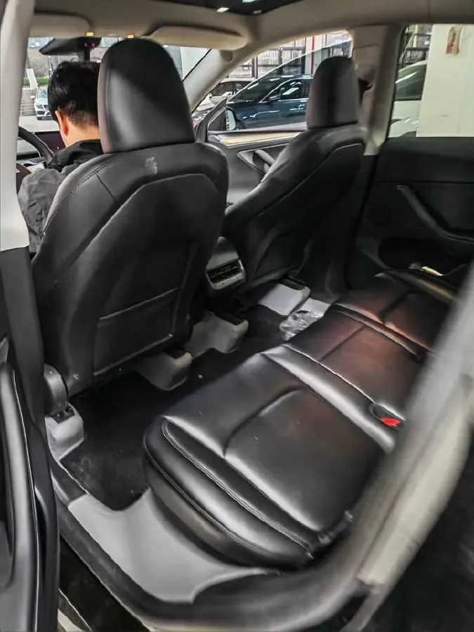 2022 Tesla Model Y BEV 60KWH,autocango,china used car exporter,china ev exporter,chinese used car exporter,chinese used ev exporter