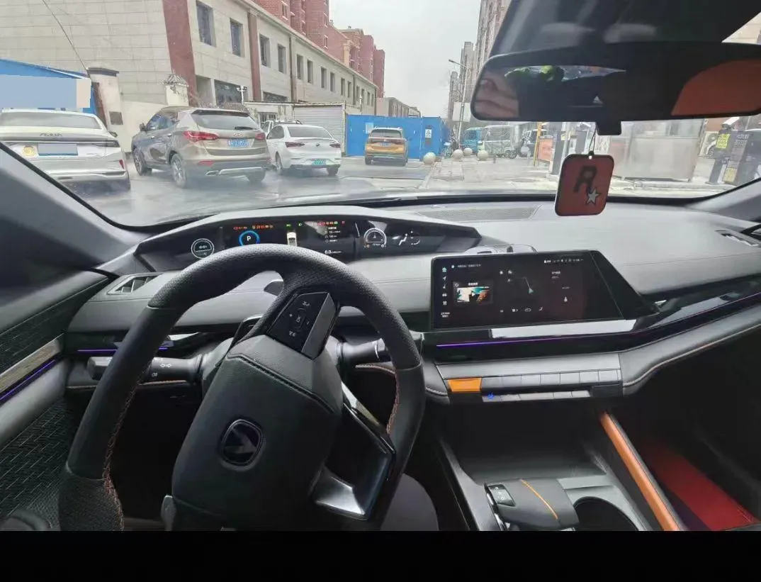 2022 ChangAn UNI-V 1.5T 188HP L4 7DCT,autocango,china used car exporter,china ev exporter,chinese used car exporter,chinese used ev exporter