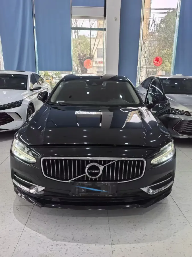 2020 Volvo S90 2.0T 254HP L4 8AT,autocango,china used car exporter,china ev exporter,chinese used car exporter,chinese used ev exporter
