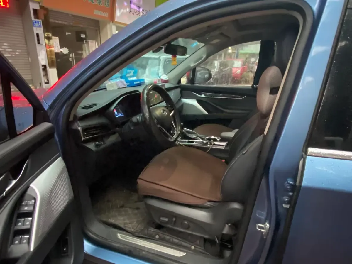 2017 MAXUS D90 2.0T 224HP L4 6AT,autocango,china used car exporter,china ev exporter,chinese used car exporter,chinese used ev exporter