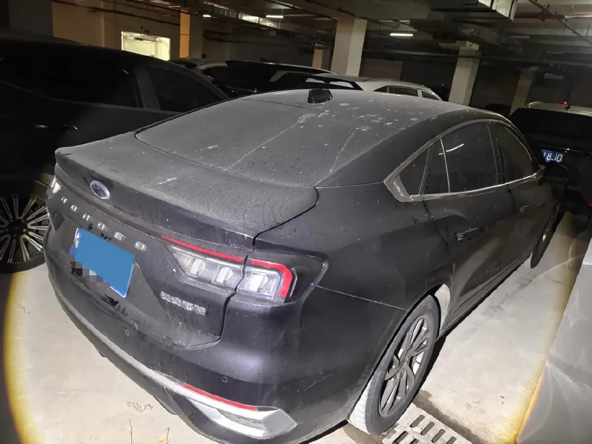 2022 Ford Mondeo 2.0T 238HP L4 8AT,autocango,china used car exporter,china ev exporter,chinese used car exporter,chinese used ev exporter