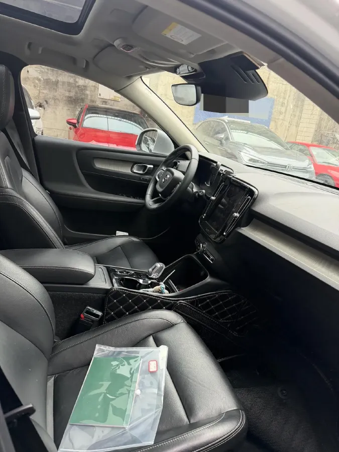 2021 Volvo XC40 2.0T 190HP L4 8AT,autocango,china used car exporter,china ev exporter,chinese used car exporter,chinese used ev exporter