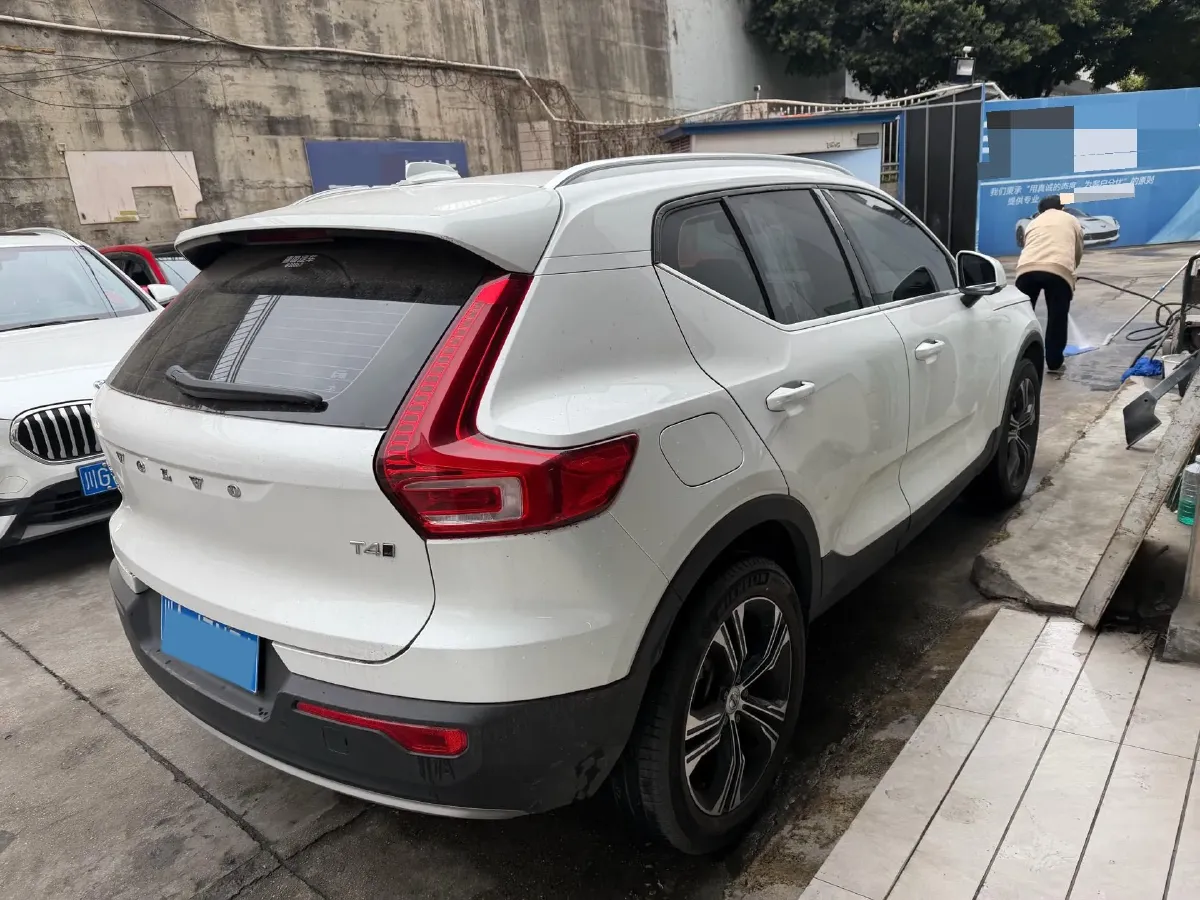 2021 Volvo XC40 2.0T 190HP L4 8AT,autocango,china used car exporter,china ev exporter,chinese used car exporter,chinese used ev exporter