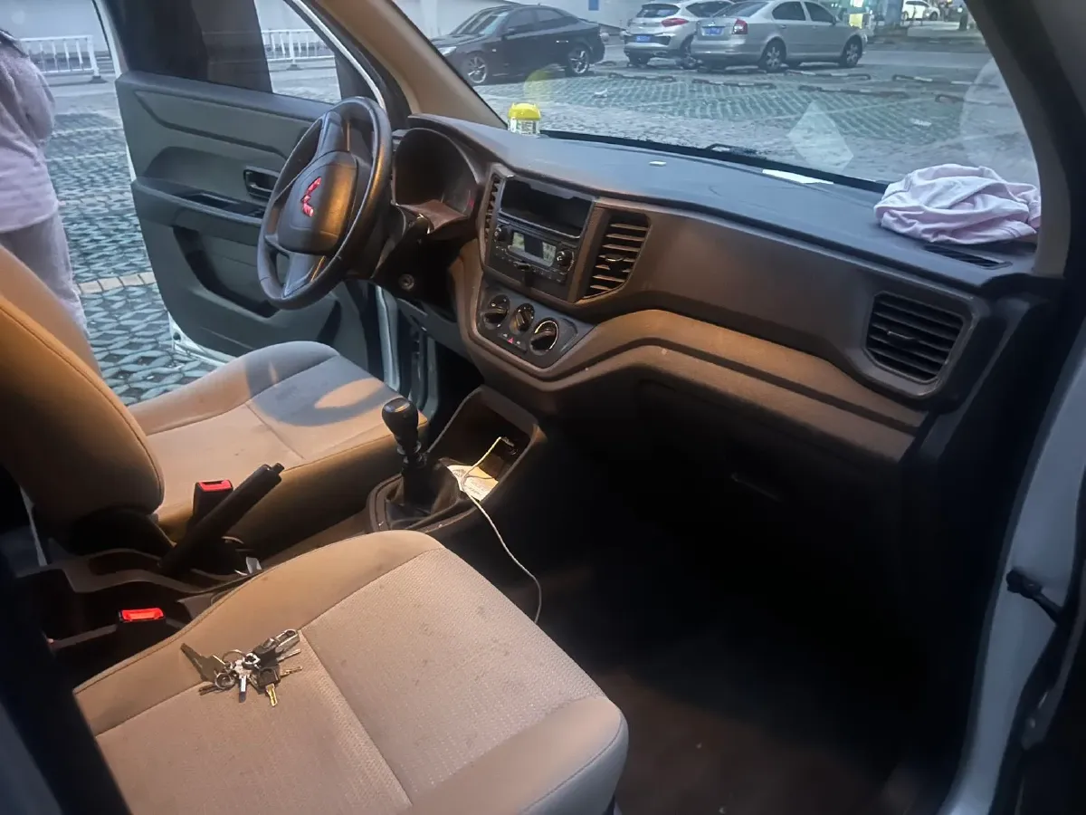 2022 JinBei Little Sea Lion X30 1.5L 102HP L4 5MT,autocango,china used car exporter,china ev exporter,chinese used car exporter,chinese used ev exporter