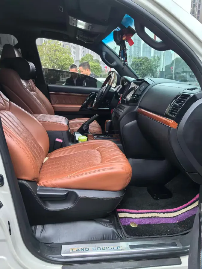 2015 Toyota Land Cruiser 4.6L 310HP V8 6AT,autocango,china used car exporter,china ev exporter,chinese used car exporter,chinese used ev exporter