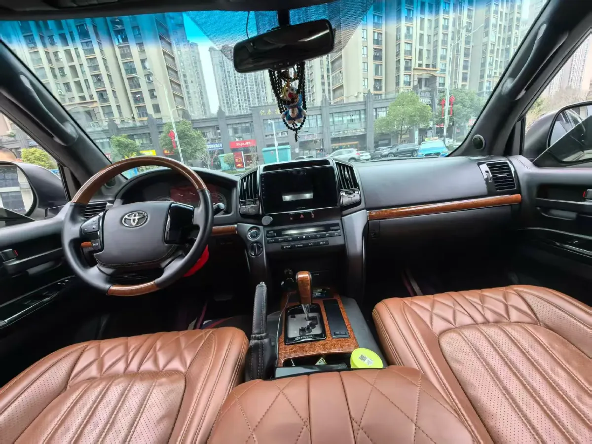 2015 Toyota Land Cruiser 4.6L 310HP V8 6AT,autocango,china used car exporter,china ev exporter,chinese used car exporter,chinese used ev exporter