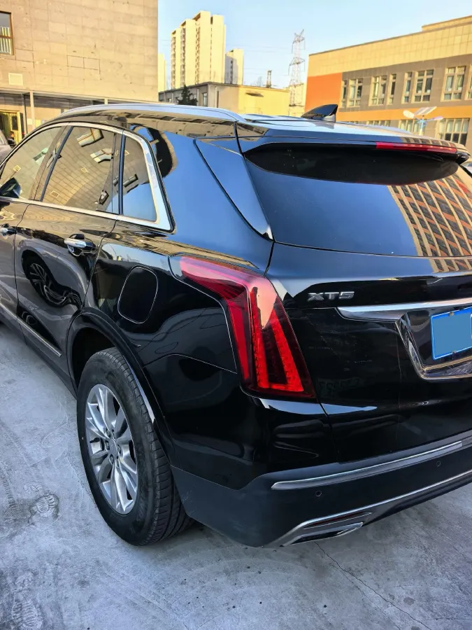 2021 Cadillac XT5 2.0T 237HP L4 9AT,autocango,china used car exporter,china ev exporter,chinese used car exporter,chinese used ev exporter
