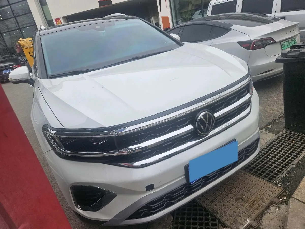 2022 Volkswagen Talagon 2.5T 299HP V6 7DCT,autocango,china used car exporter,china ev exporter,chinese used car exporter,chinese used ev exporter
