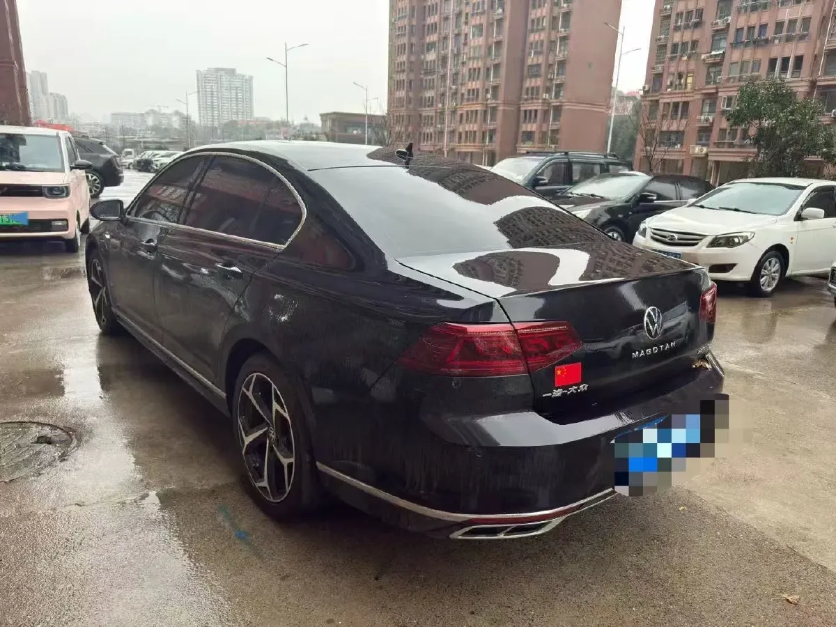 2023 Volkswagen Magotan 2.0T 220HP L4 7DCT,autocango,china used car exporter,china ev exporter,chinese used car exporter,chinese used ev exporter