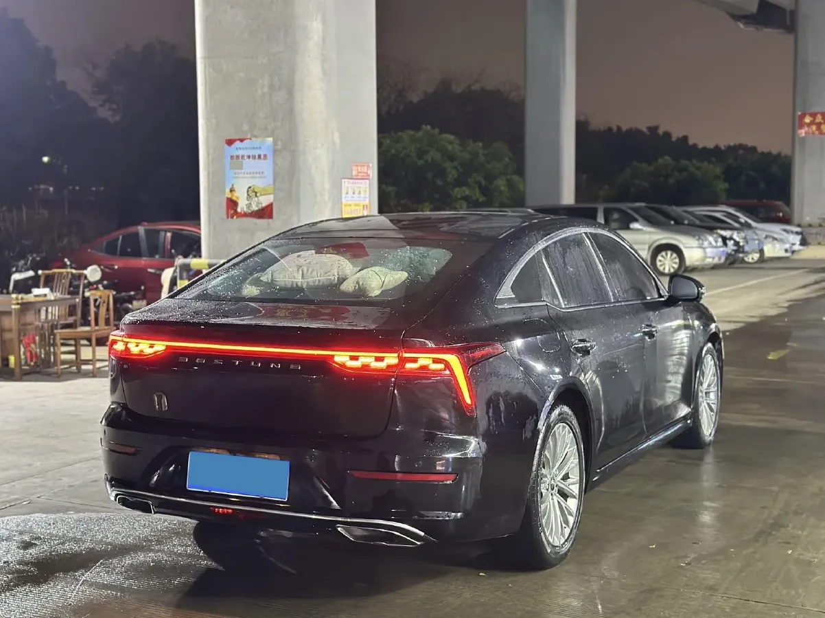 2023 Bestune B70 1.5T 169HP L4 7DCT,autocango,china used car exporter,china ev exporter,chinese used car exporter,chinese used ev exporter