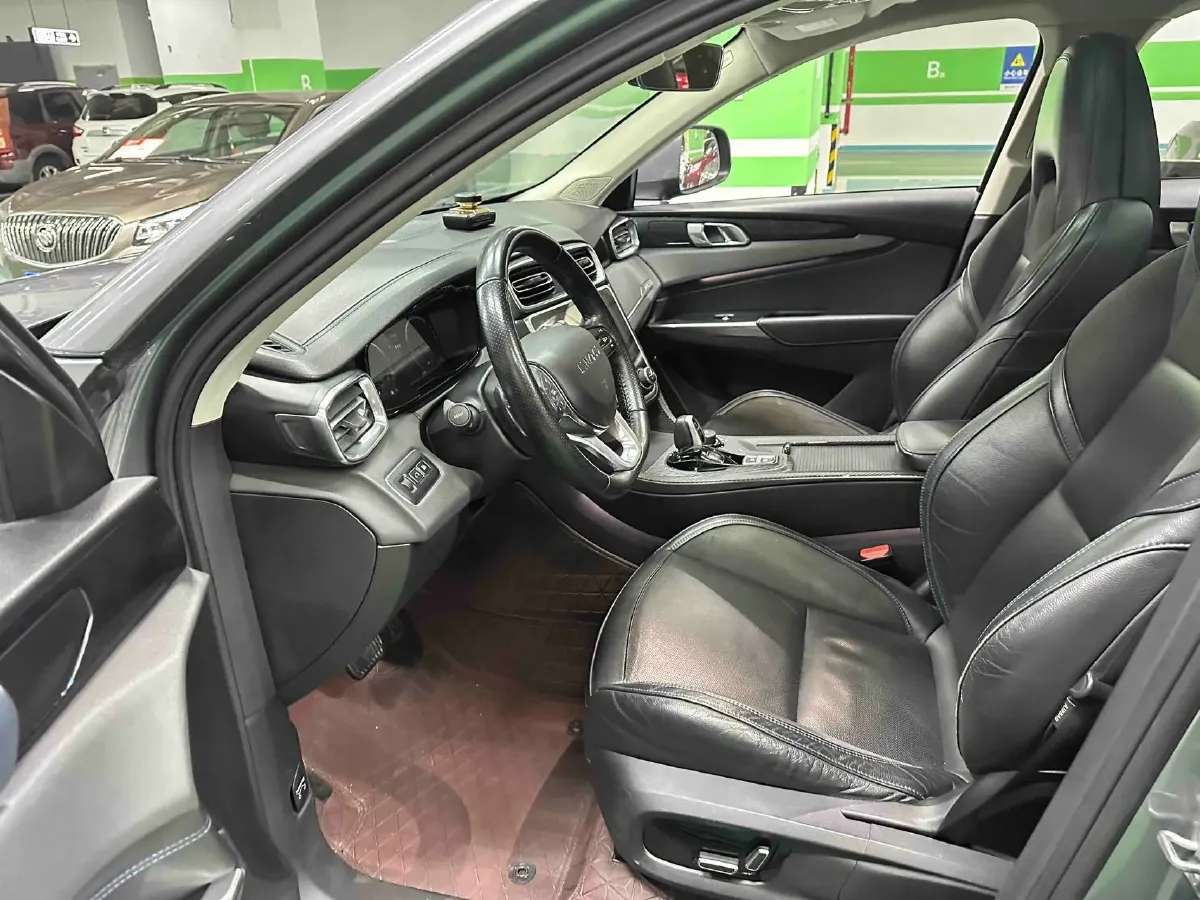 2018 Isuzu Mu-X 3.0T 177HP L4 6AT,autocango,china used car exporter,china ev exporter,chinese used car exporter,chinese used ev exporter