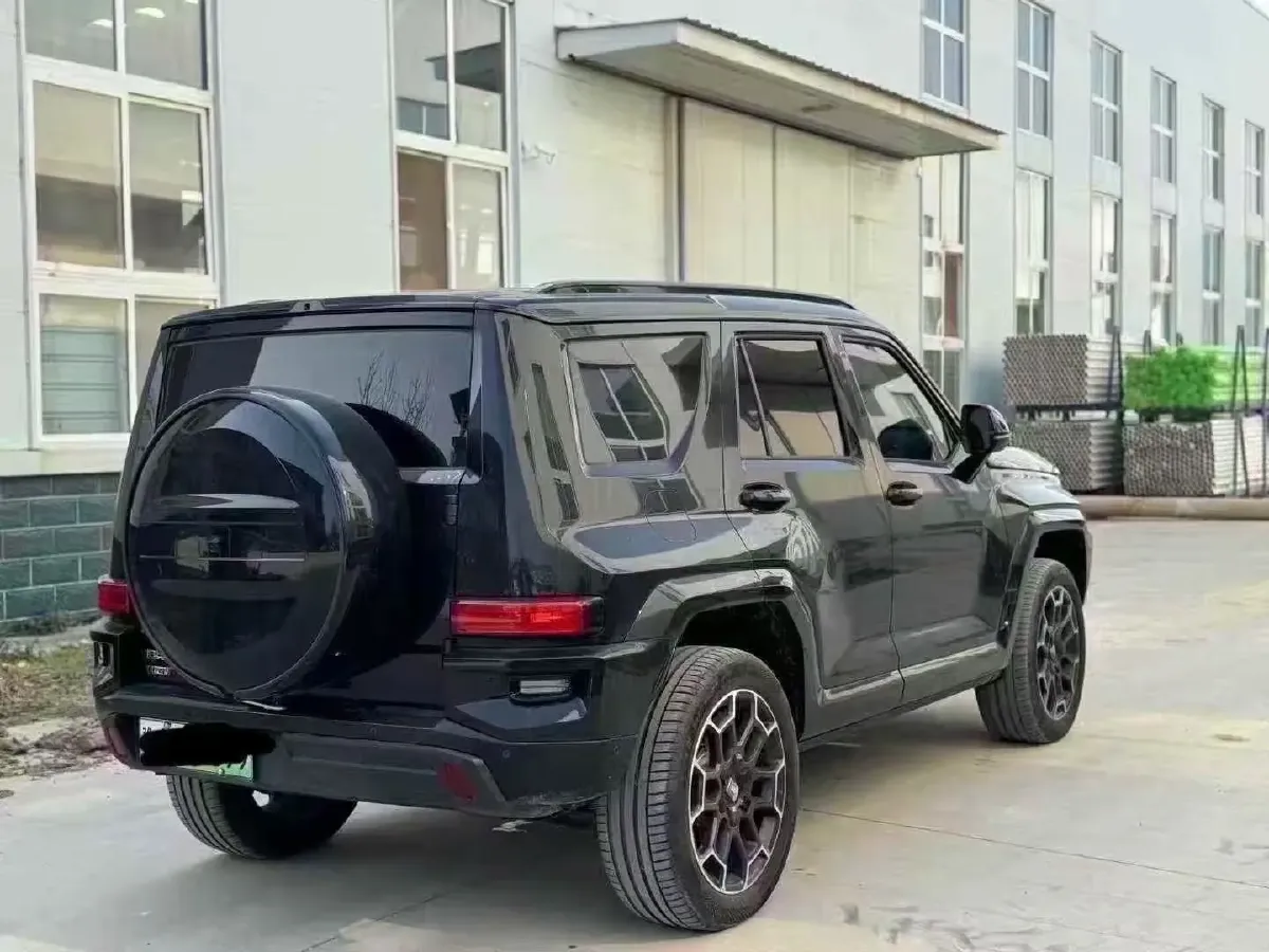 2024 Tank 700 3.0T 360HP V6 9AT PHEV 37.1KWH,autocango,china used car exporter,china ev exporter,chinese used car exporter,chinese used ev exporter