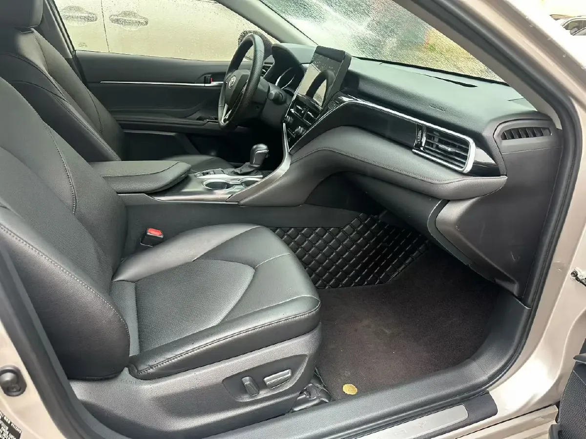 2023 Toyota Camry 2.0L 177HP L4 CVT,autocango,china used car exporter,china ev exporter,chinese used car exporter,chinese used ev exporter