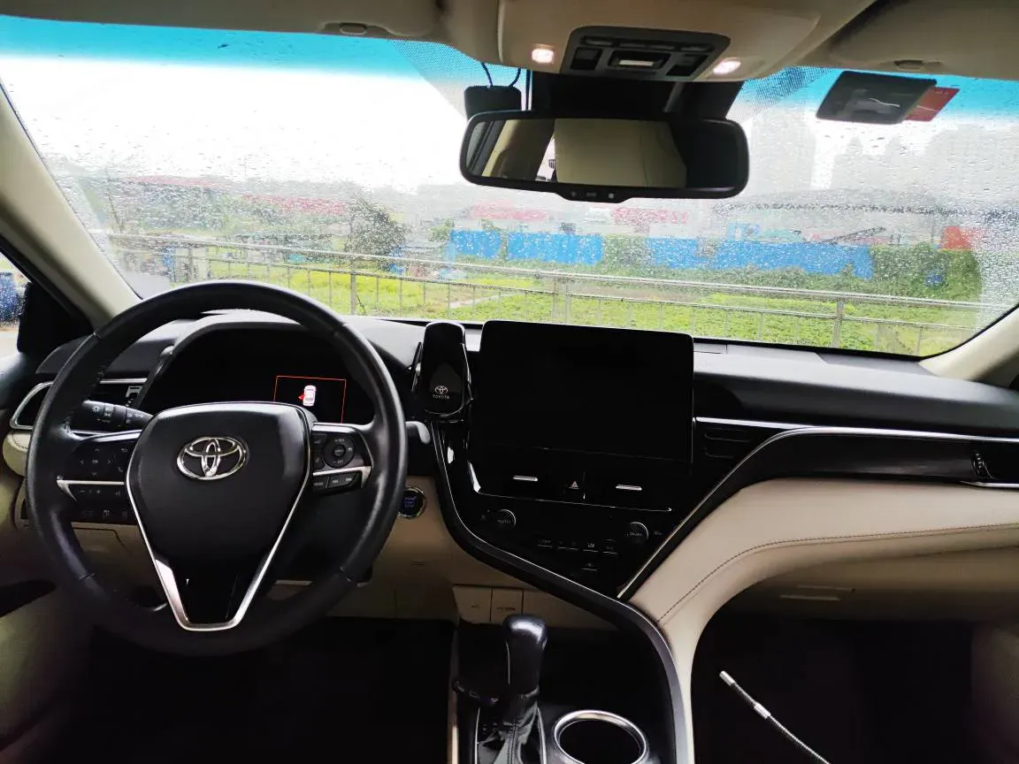 2021 Toyota Camry 2.5L 209HP L4 8AT,autocango,china used car exporter,china ev exporter,chinese used car exporter,chinese used ev exporter