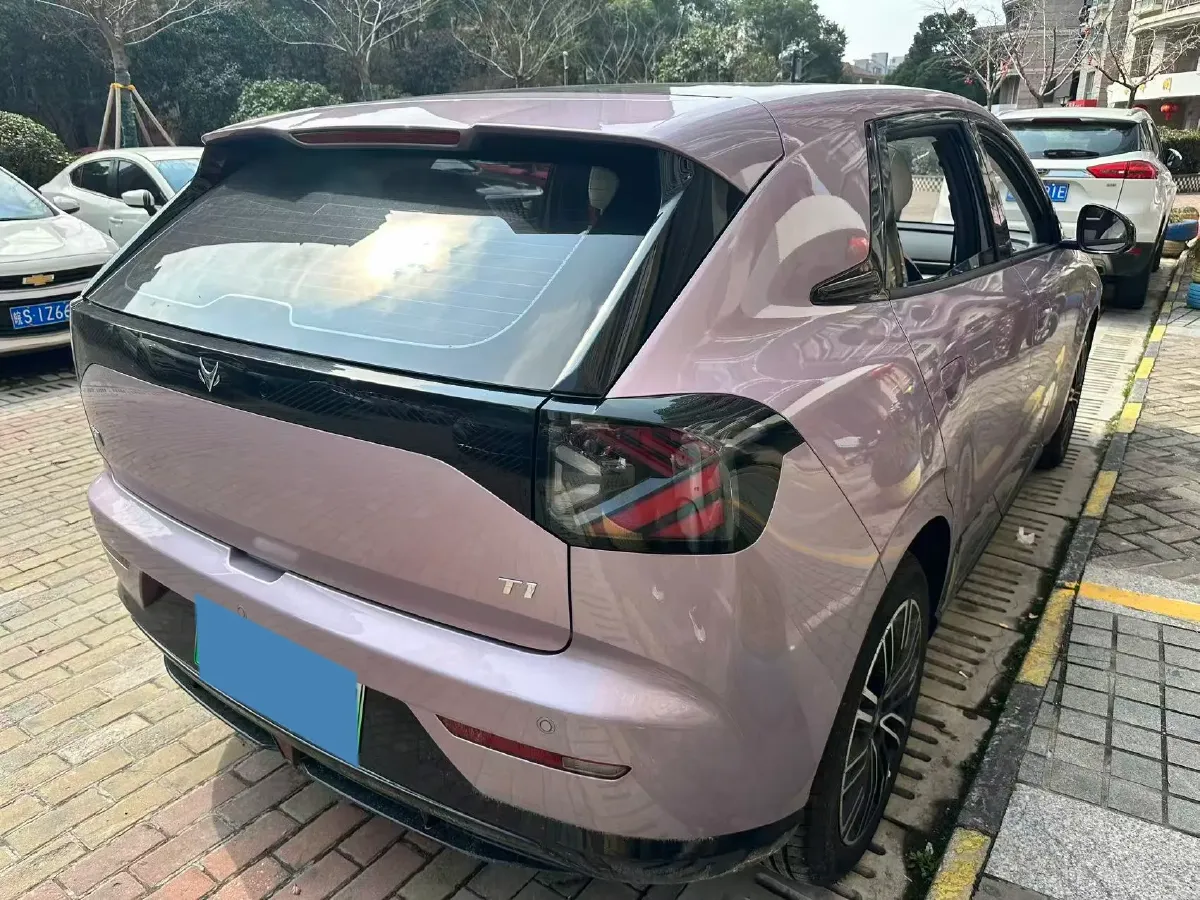 2025 ARCFOX T1 BEV,autocango,china used car exporter,china ev exporter,chinese used car exporter,chinese used ev exporter