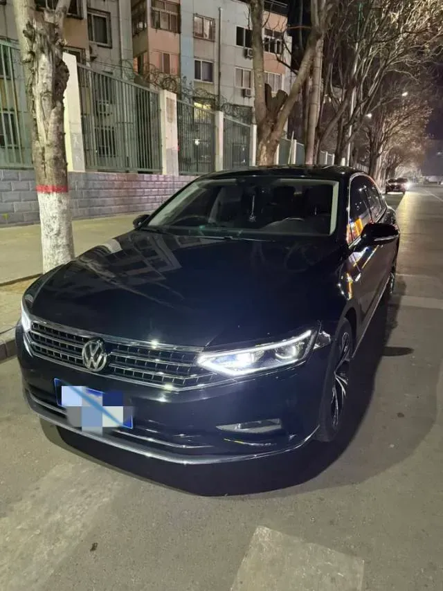 2020 Volkswagen Magotan 2.0T 186HP L4 7DCT,autocango,china used car exporter,china ev exporter,chinese used car exporter,chinese used ev exporter