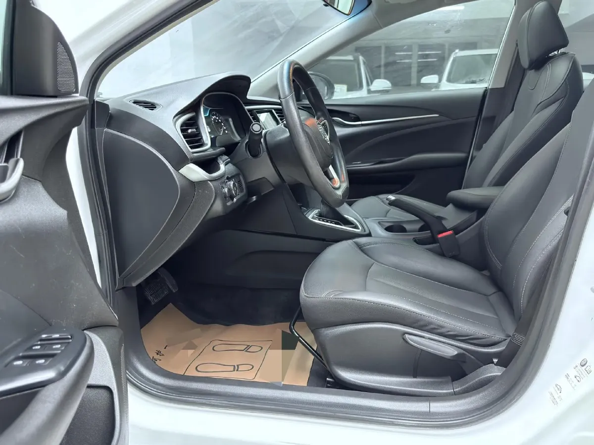 2021 Buick Excelle 1.5L 113HP L4 6AT,autocango,china used car exporter,china ev exporter,chinese used car exporter,chinese used ev exporter