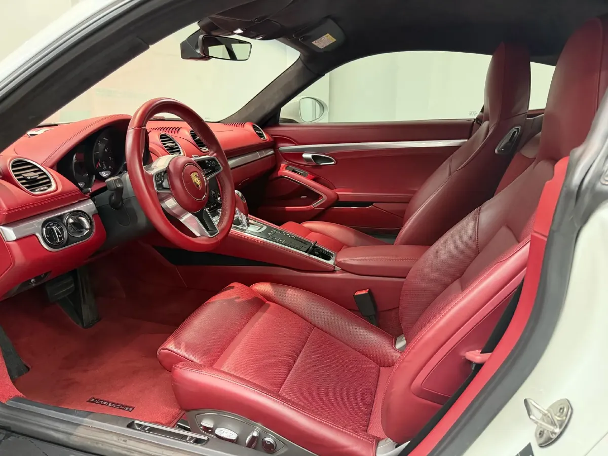 2020 Porsche 718 2.0T 250HP H4 7DCT,autocango,china used car exporter,china ev exporter,chinese used car exporter,chinese used ev exporter