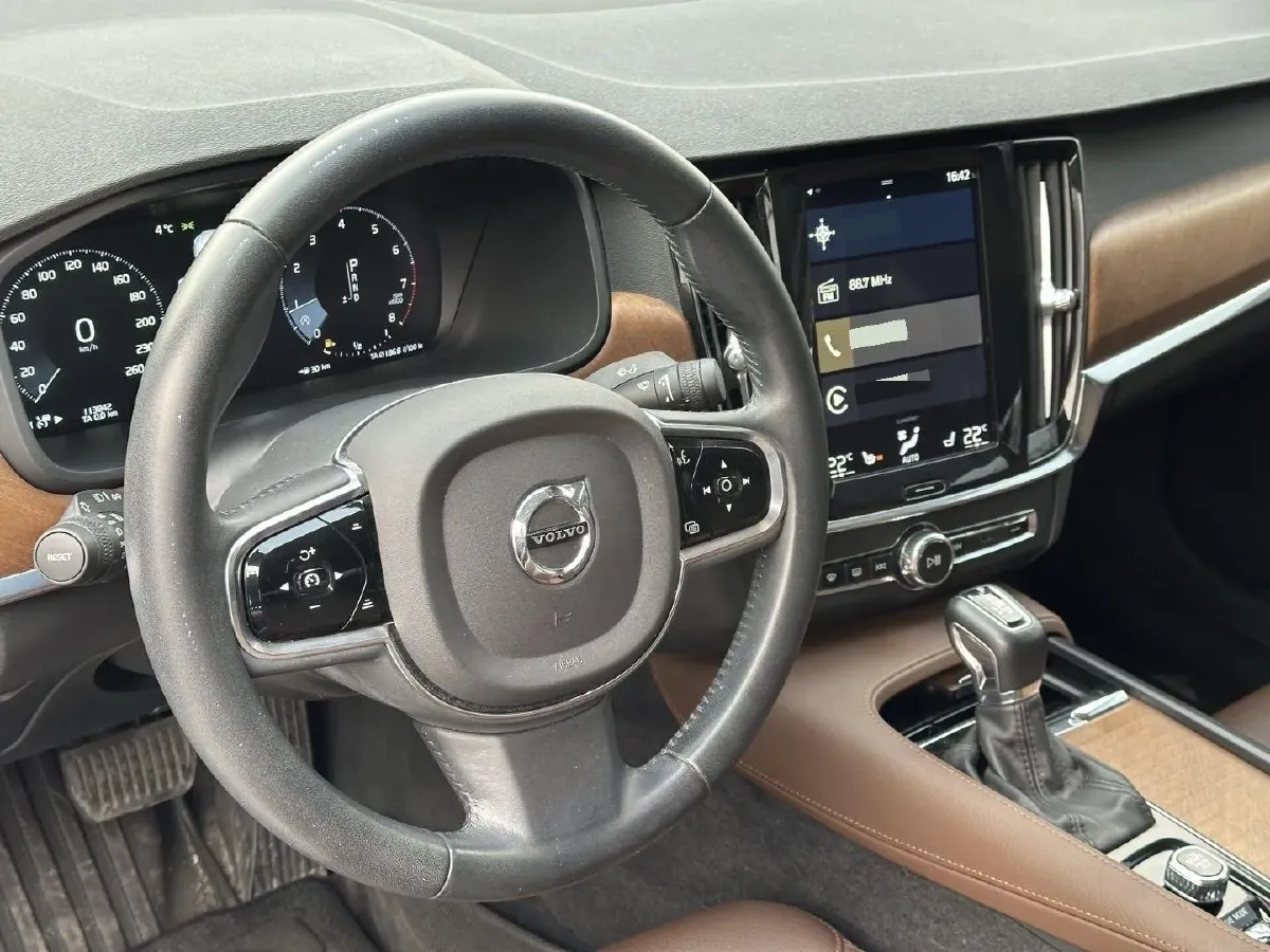 2020 Volvo S90 2.0T 254HP L4 8AT,autocango,china used car exporter,china ev exporter,chinese used car exporter,chinese used ev exporter