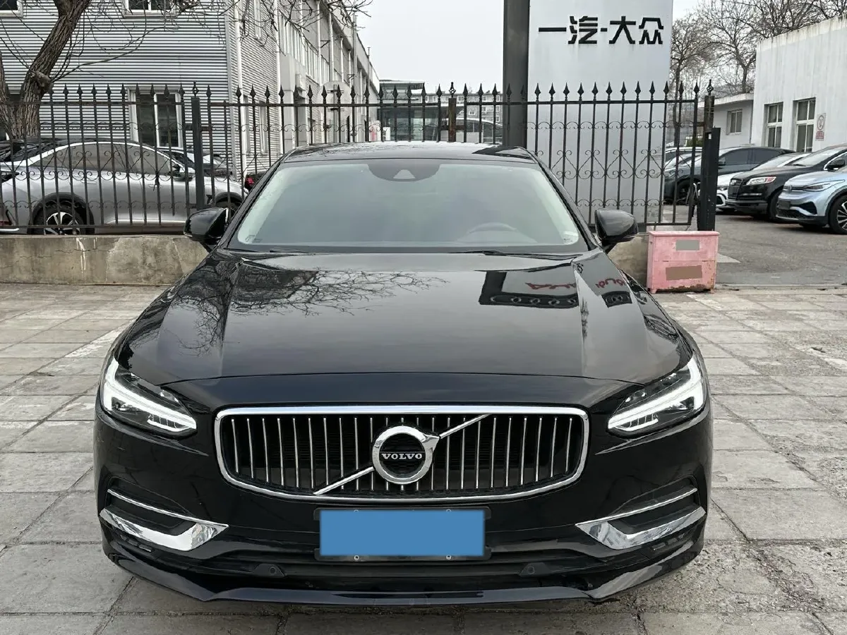 2020 Volvo S90 2.0T 254HP L4 8AT,autocango,china used car exporter,china ev exporter,chinese used car exporter,chinese used ev exporter