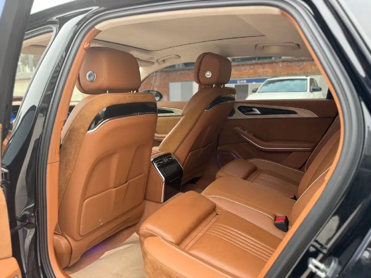 2020 HongQi H9 3.0T 283HP V6 7DCT,autocango,china used car exporter,china ev exporter,chinese used car exporter,chinese used ev exporter