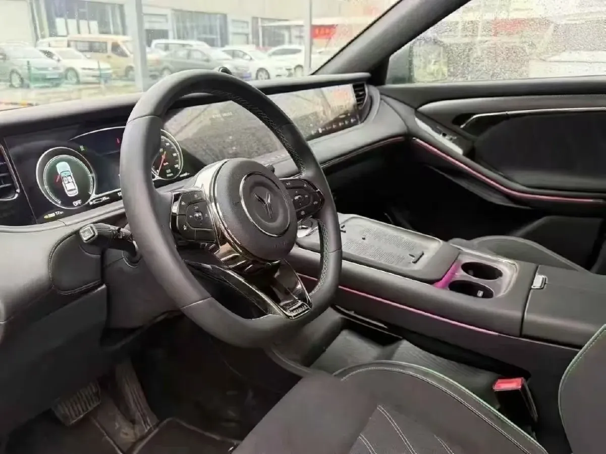 2025 Voyah FREE 1.5T 150HP L4 REEV 43KWH,autocango,china used car exporter,china ev exporter,chinese used car exporter,chinese used ev exporter