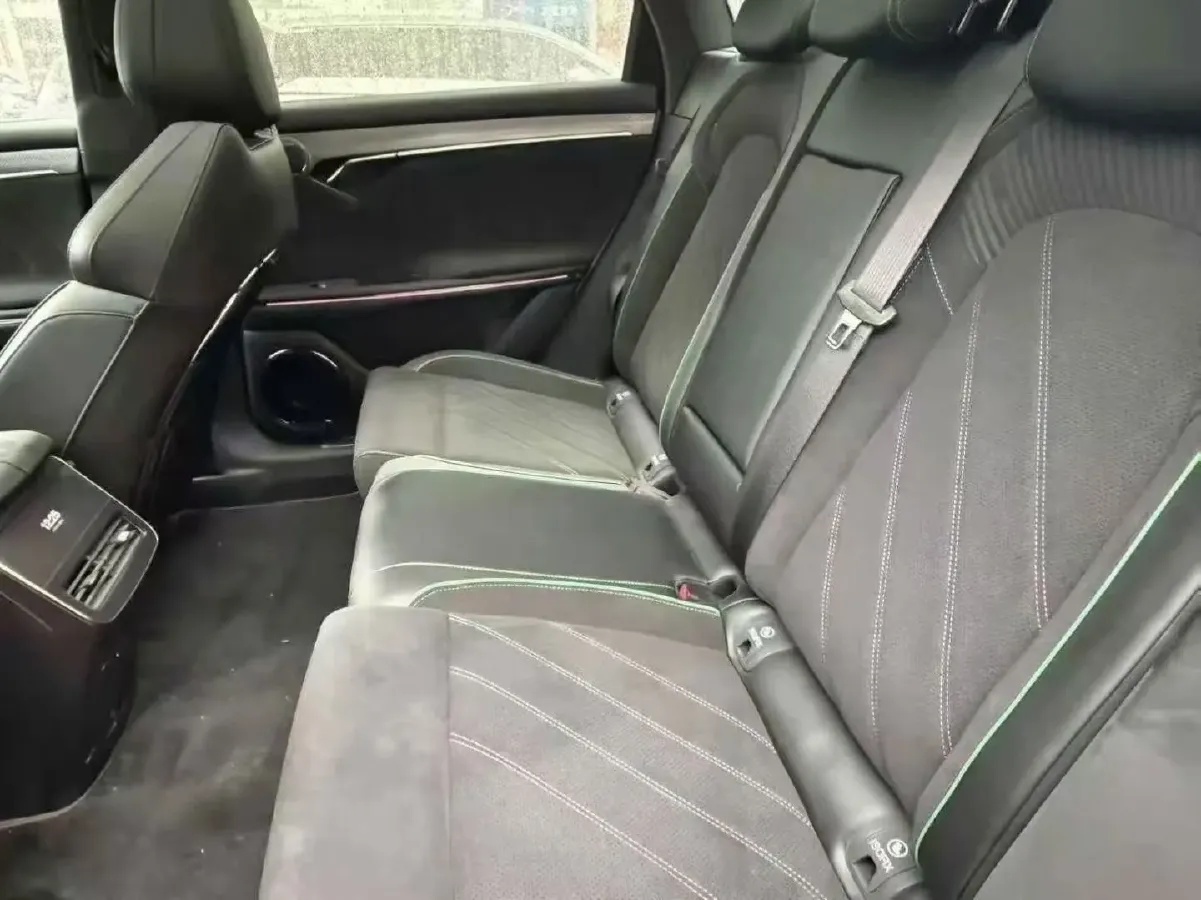 2025 Voyah FREE 1.5T 150HP L4 REEV 43KWH,autocango,china used car exporter,china ev exporter,chinese used car exporter,chinese used ev exporter