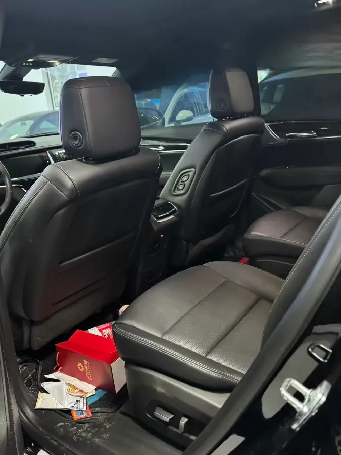 2025 Cadillac XT6 2.0T 237HP L4 9AT,autocango,china used car exporter,china ev exporter,chinese used car exporter,chinese used ev exporter