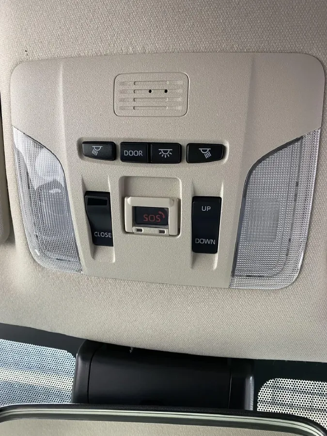 2021 Toyota Corolla 1.2T 116HP L4 CVT,autocango,china used car exporter,china ev exporter,chinese used car exporter,chinese used ev exporter