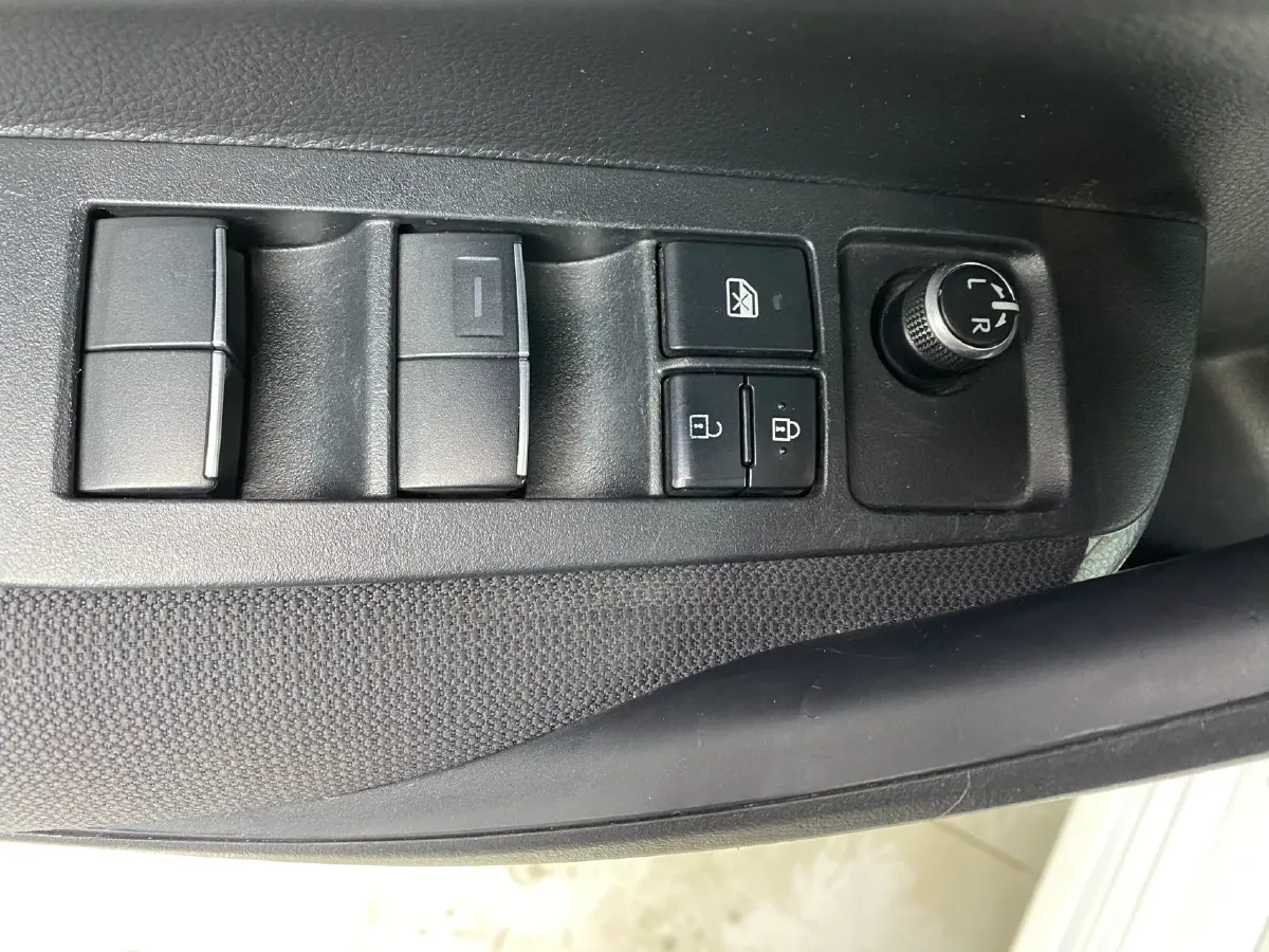 2021 Toyota Corolla 1.2T 116HP L4 CVT,autocango,china used car exporter,china ev exporter,chinese used car exporter,chinese used ev exporter