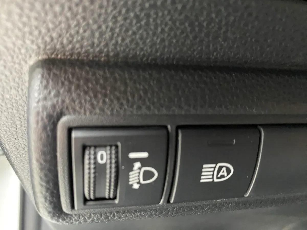 2021 Toyota Corolla 1.2T 116HP L4 CVT,autocango,china used car exporter,china ev exporter,chinese used car exporter,chinese used ev exporter