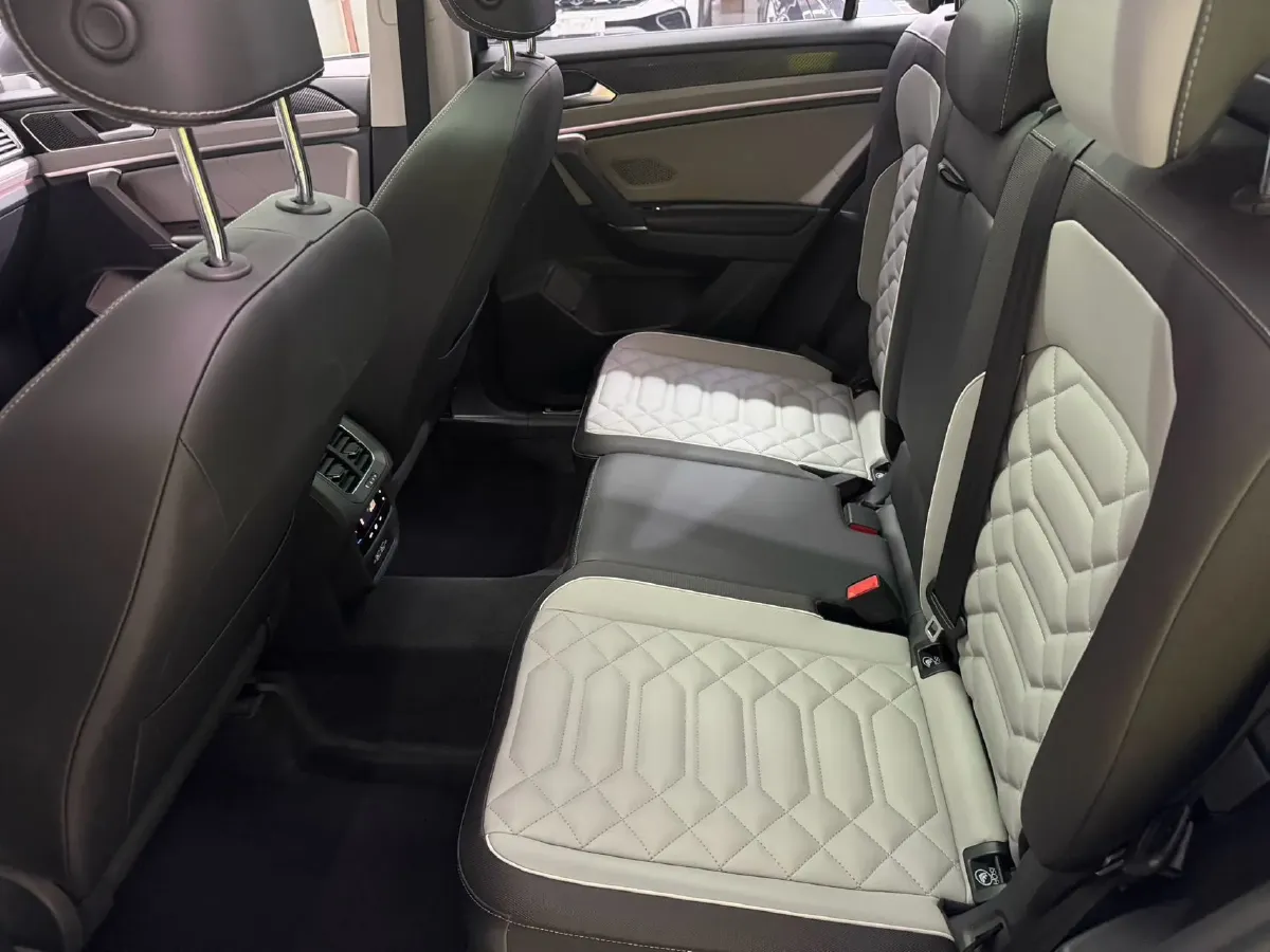 2023 Volkswagen Tayron 1.4T 150HP L4 7DCT,autocango,china used car exporter,china ev exporter,chinese used car exporter,chinese used ev exporter