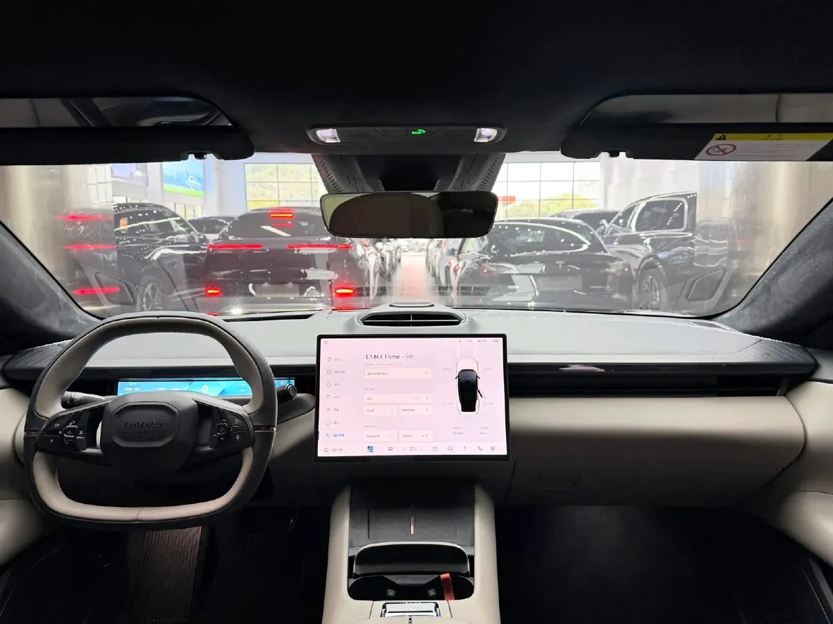 2025 LYNK&CO Z10 BEV 95KWH,autocango,china used car exporter,china ev exporter,chinese used car exporter,chinese used ev exporter