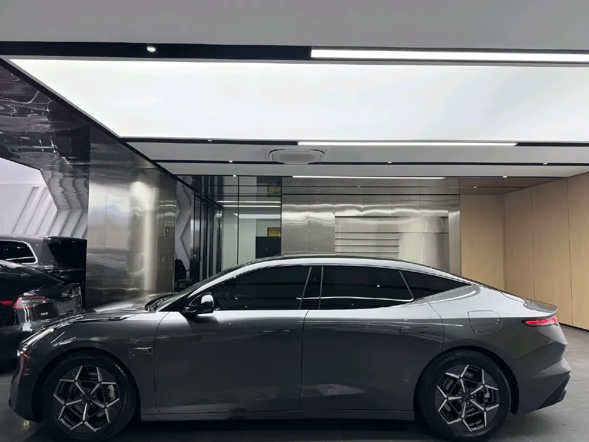 2025 LYNK&CO Z10 BEV 95KWH,autocango,china used car exporter,china ev exporter,chinese used car exporter,chinese used ev exporter