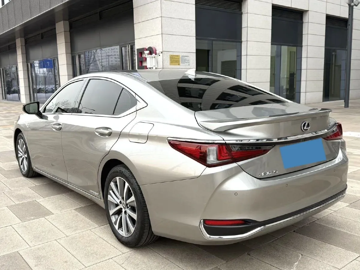 2020 Lexus ES 2.5L 178HP L4 E-CVT Hybrid,autocango,china used car exporter,china ev exporter,chinese used car exporter,chinese used ev exporter