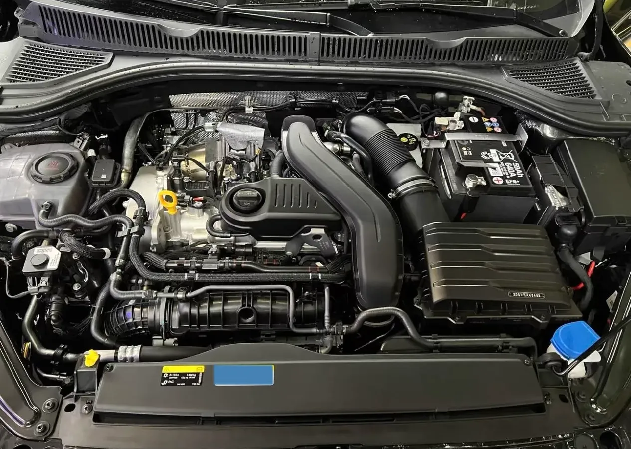 2025 Volkswagen Sagitar 1.5T 160HP L4 7DCT,autocango,china used car exporter,china ev exporter,chinese used car exporter,chinese used ev exporter