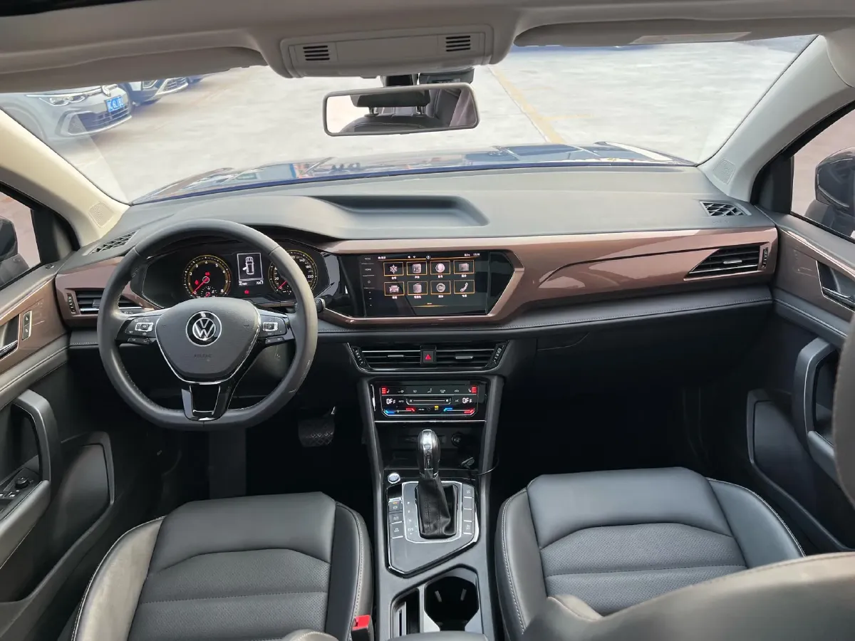 2021 Volkswagen Tharu 1.4T 150HP L4 7DCT,autocango,china used car exporter,china ev exporter,chinese used car exporter,chinese used ev exporter