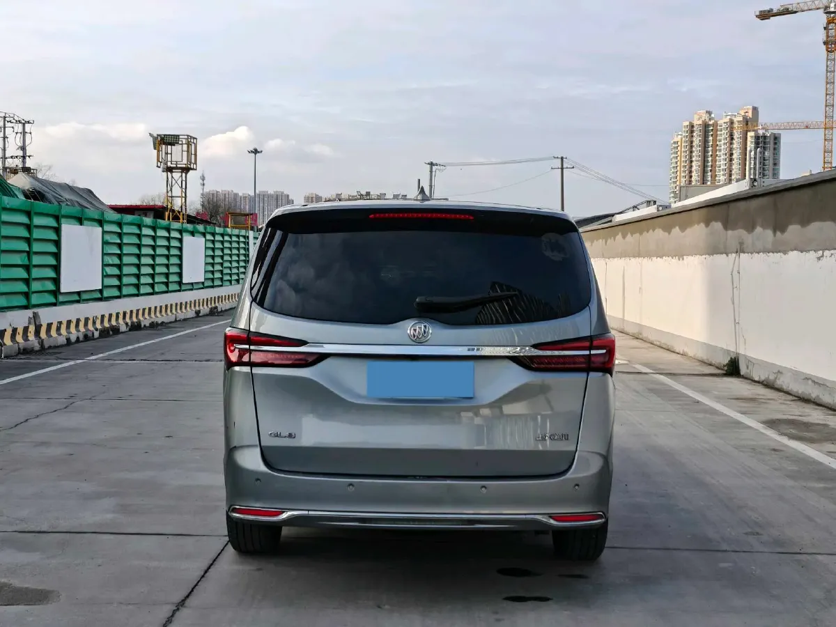 2023 Buick GL8 2.0T 237HP L4 9AT,autocango,china used car exporter,china ev exporter,chinese used car exporter,chinese used ev exporter