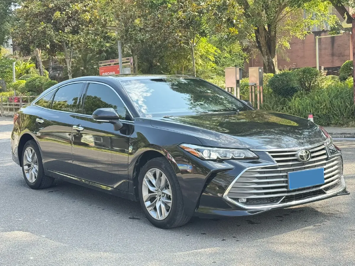 2022 Toyota Avalon 2.5L 209HP L4 8AT,autocango,china used car exporter,china ev exporter,chinese used car exporter,chinese used ev exporter