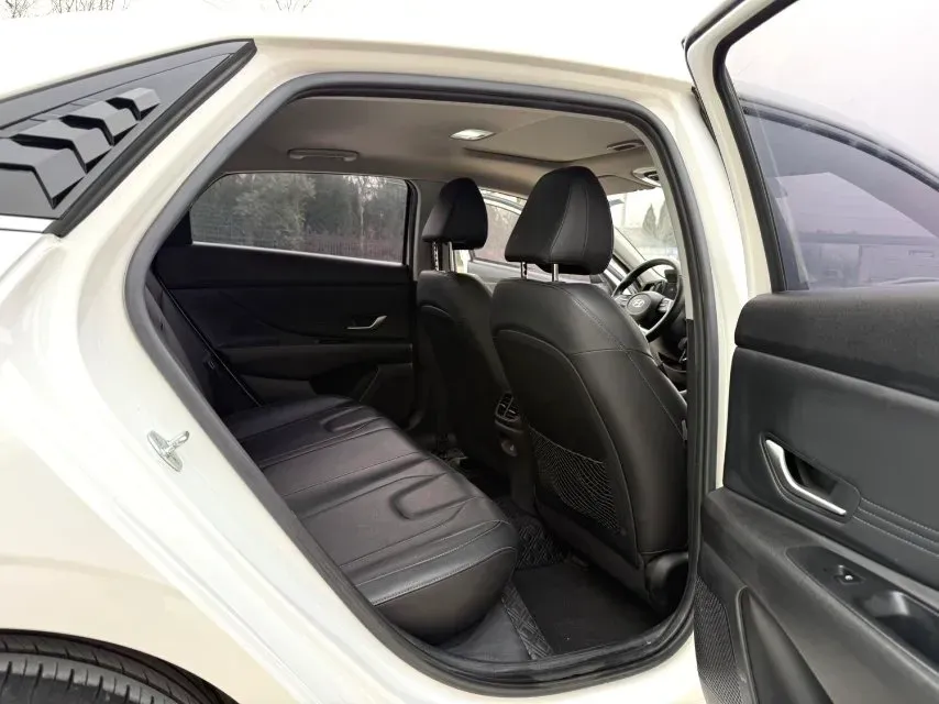 2022 Hyundai Elantra 1.5L 115HP L4 CVT,autocango,china used car exporter,china ev exporter,chinese used car exporter,chinese used ev exporter