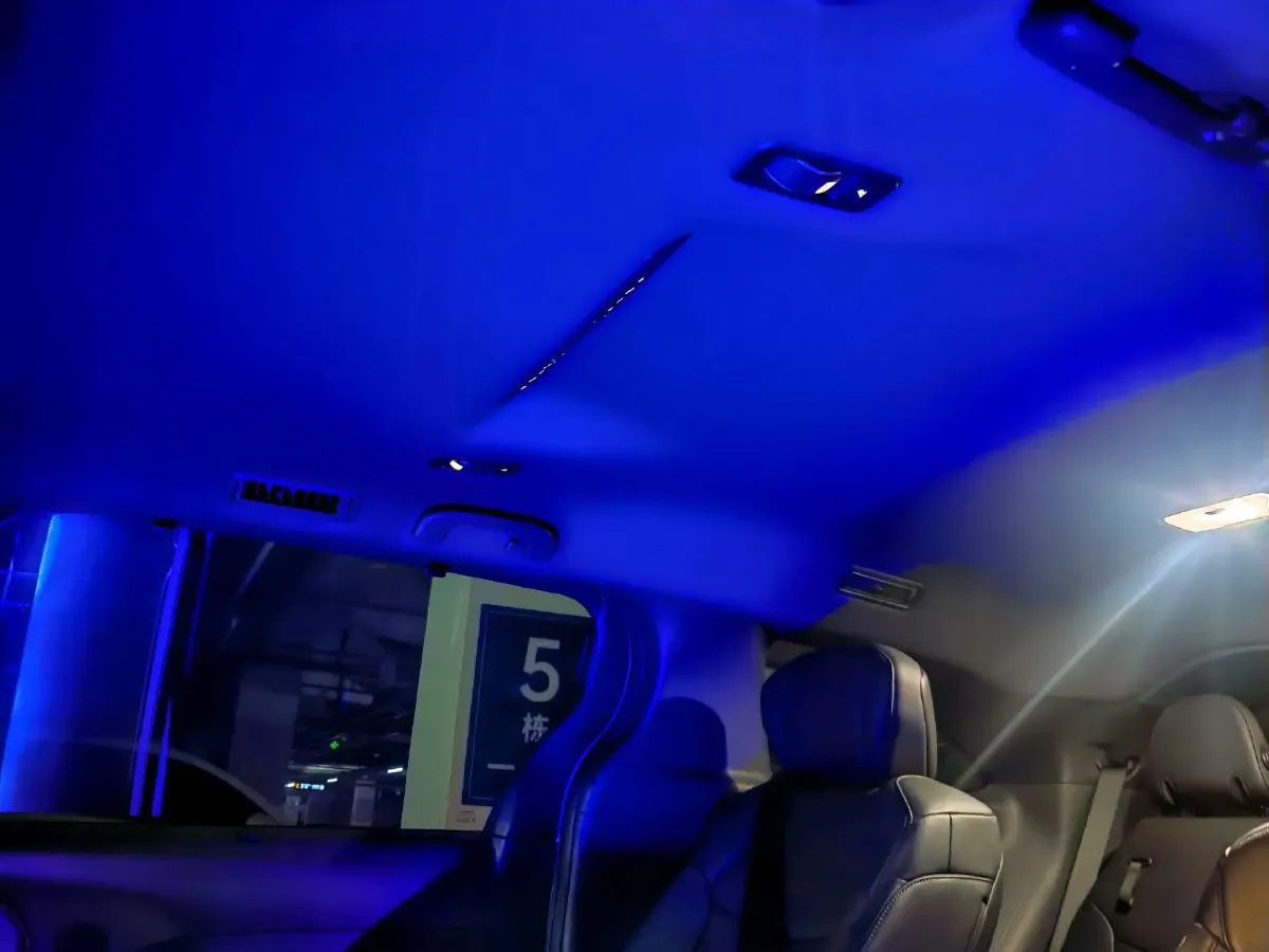 2023 Toyota Sienna 2.5L 189HP L4 E-CVT Hybrid,autocango,china used car exporter,china ev exporter,chinese used car exporter,chinese used ev exporter