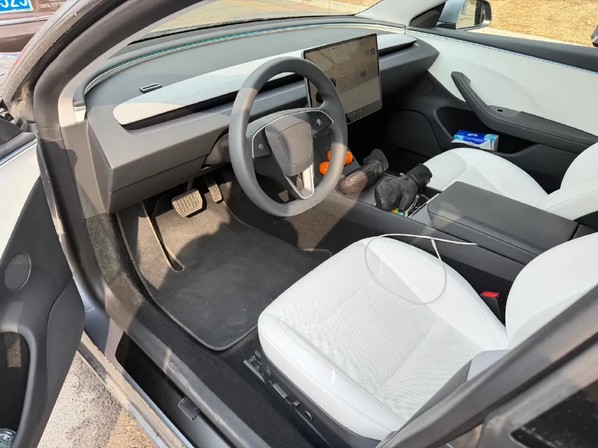 2023 Buick EnvisionPlus 2.0T 237HP L4 9AT,autocango,china used car exporter,china ev exporter,chinese used car exporter,chinese used ev exporter