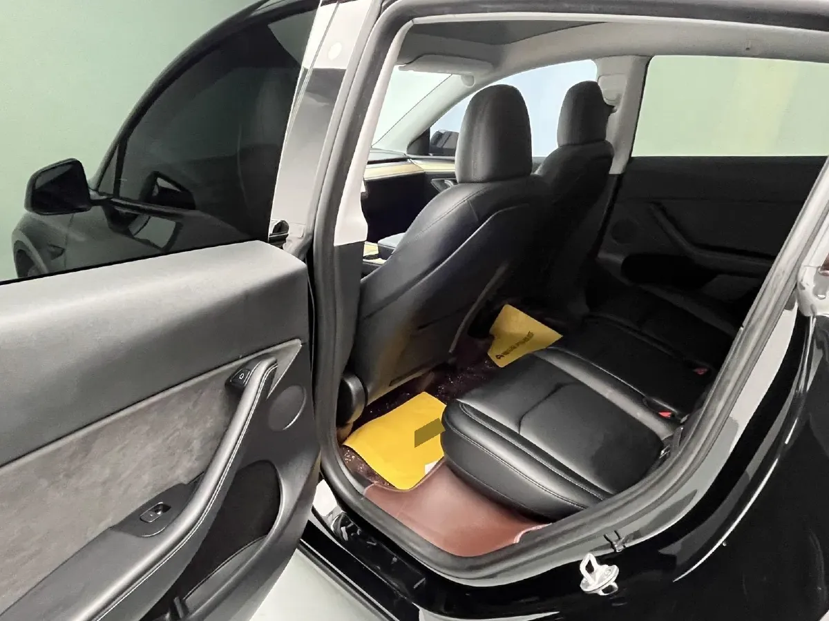 2022 Tesla Model Y BEV 60KWH,autocango,china used car exporter,china ev exporter,chinese used car exporter,chinese used ev exporter